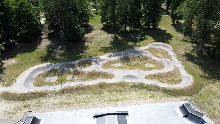 PUMPTRACK ŁĄCKO 220 mb