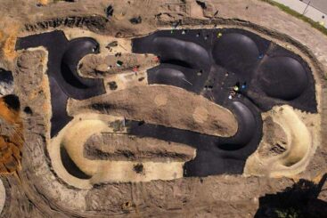 Zagospodarownie terenu na cele rekreacyjno sportowe (w tym tor pumptrack) w Czajkowie - w realizacji