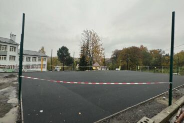 Budowa boiska sportowego w Gdowie - w realizacji